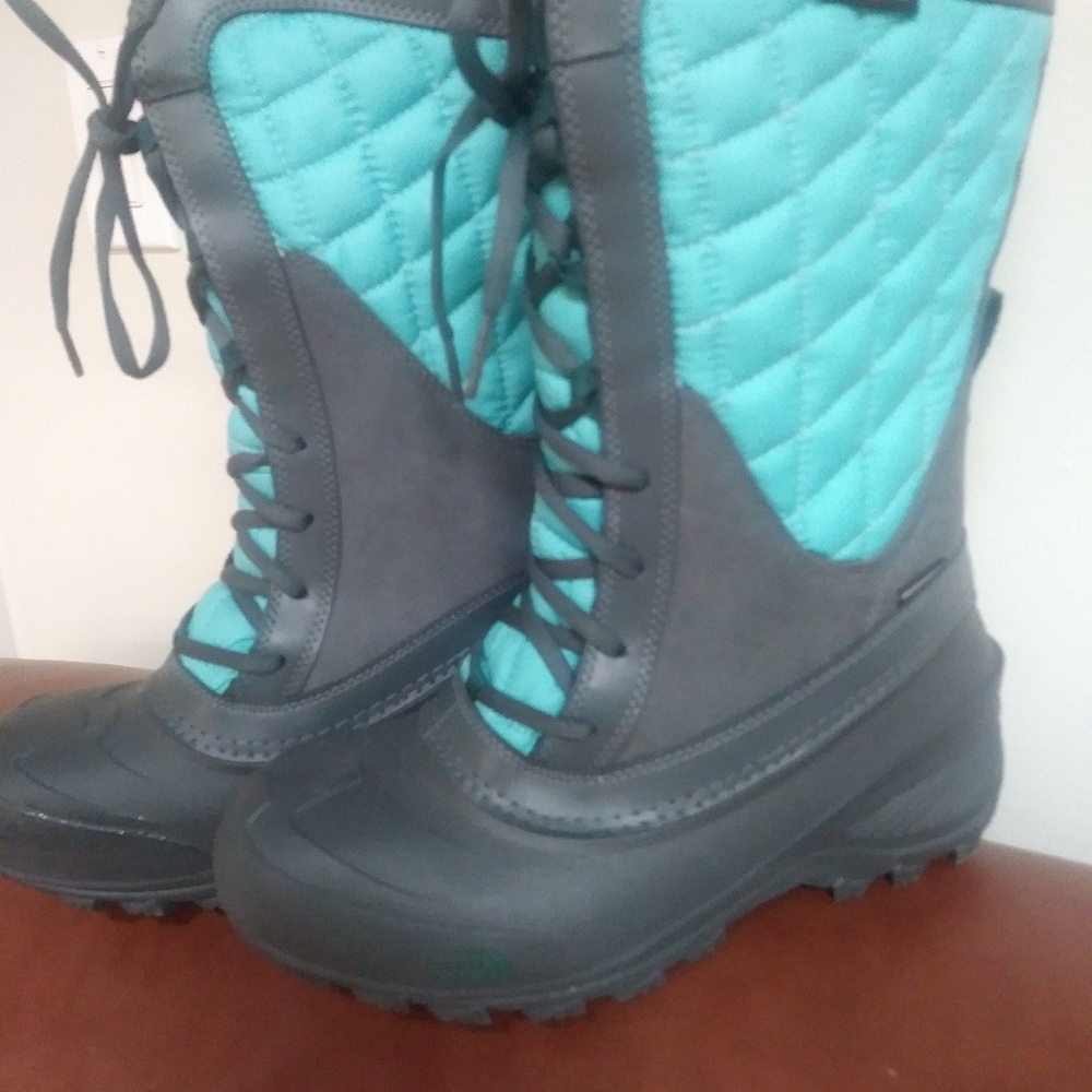 NORTH FACE WOMEN'S THERMOBALL MID BOOTS - SIZE 6 - Picture 4 of 8